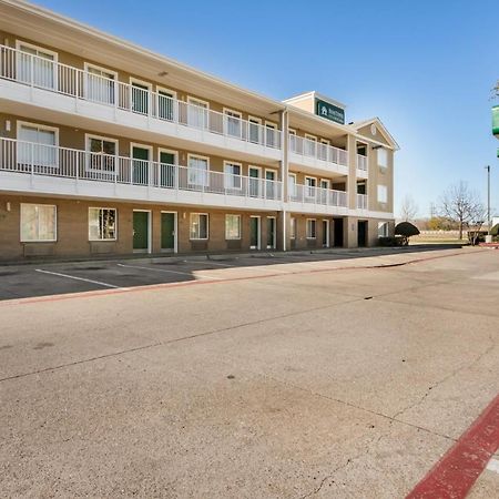 Hometowne Studios By Red Roof Dallas - Mesquite Exterior photo